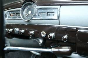 Bild 22/49 von Mercedes-Benz 180 D (1956)