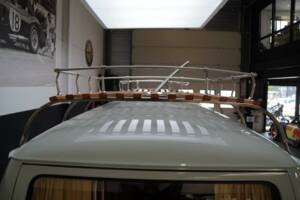 Image 36/50 of Volkswagen T1 panel van (1964)