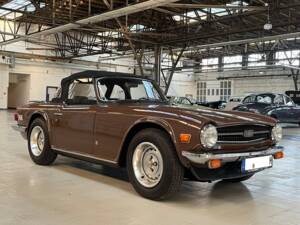 Immagine 9/50 di Triumph TR 6 (1974)
