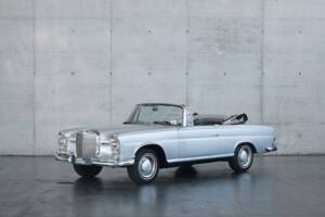 Image 49/49 of Mercedes-Benz 220 SE b (1962)