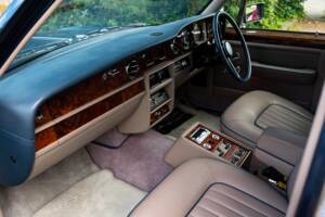 Imagen 21/50 de Rolls-Royce Silver Spirit (1988)