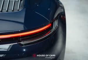 Image 22/50 of Porsche 911 Carrera 4S &quot;Belgian Legend Edition&quot; (2020)