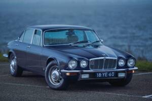 Image 10/26 de Jaguar XJ 6 L 4.2 (1976)