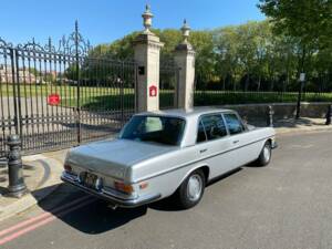 Imagen 25/50 de Mercedes-Benz 300 SEL 6.3 (1971)