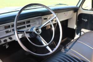 Image 19/52 of Ford F-100 (1967)