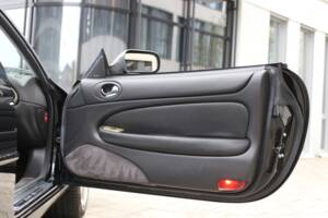 Immagine 12/45 di Jaguar XKR (2001)