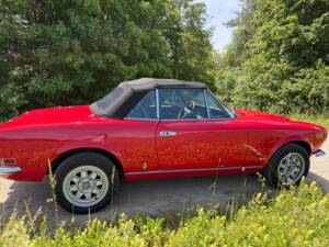 Image 35/51 of FIAT 124 Spider CS2 (1982)