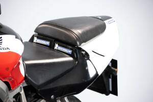 Image 43/44 of Honda CBR 900RR Fireblade (1999)