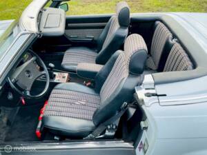 Image 12/16 of Mercedes-Benz 300 SL (1986)