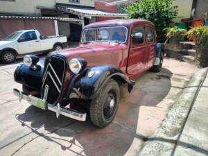 Image 13/30 of Citroën Traction Avant 11 B (1955)