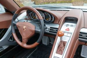 Image 35/50 de Porsche Carrera GT (2005)