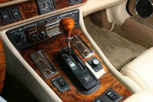 Image 19/49 de Jaguar XJS 4.0 (1995)