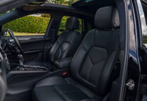 Bild 24/28 von Porsche Macan S (2020)