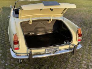 Image 31/33 of Alfa Romeo 2000 Spider (1960)