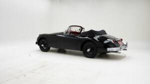 Image 4/15 of Jaguar XK 150 DHC (1959)