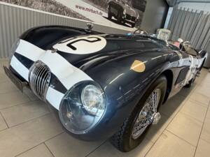 Image 3/24 de Suffolk C-Type Jaguar (1954)