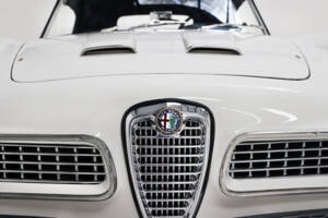 Bild 17/34 von Alfa Romeo 2000 Spider (1960)