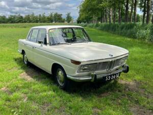 Immagine 4/8 di BMW 2000 (1971)
