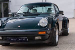 Image 14/52 of Porsche 911 Carrera 3.2 (1989)