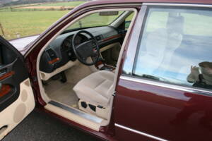 Immagine 30/69 di Mercedes-Benz 500 SE (1992)