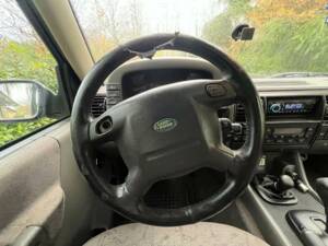 Bild 10/29 von Land Rover Discovery 2.5 Td5 (1999)