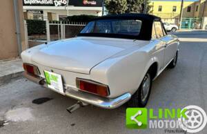 Image 6/10 de FIAT 124 Sport Spider (1969)