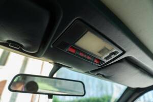 Bild 48/50 von Mercedes-Benz 190 E (1988)