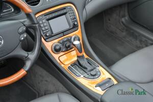 Immagine 50/50 di Mercedes-Benz SL 600 (2004)