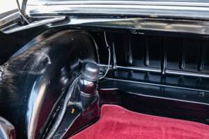 Image 25/86 of Mercedes-Benz 300 SE (1965)