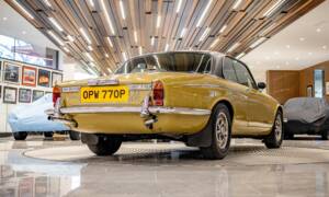 Image 3/50 de Jaguar XJ 6 C 4.2 (1975)