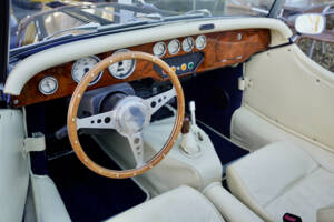 Immagine 3/50 di Morgan Plus 8 35th Anniversary (2004)