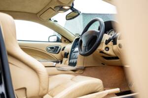 Afbeelding 26/50 van Aston Martin V12 Vanquish S (2007)