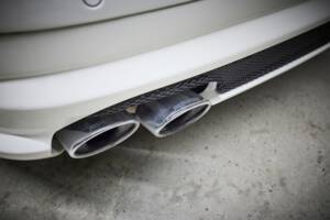 Image 29/99 de Mercedes-Benz SL 55 AMG (2005)
