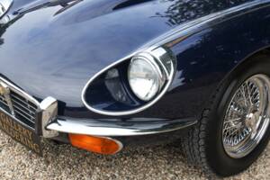 Obraz 30/50 pojazdu Jaguar E-Type V12 (1973)