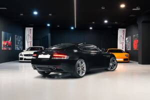 Image 6/38 of Aston Martin Virage (2012)