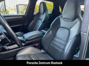 Imagen 5/31 de Porsche Cayenne Turbo S E-Hybrid (2020)