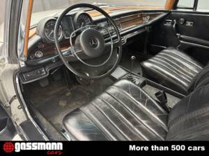 Afbeelding 10/15 van Mercedes-Benz 280 SE 3,5 (1970)