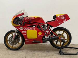 Afbeelding 2/43 van Ducati 600 TT2 (1982)