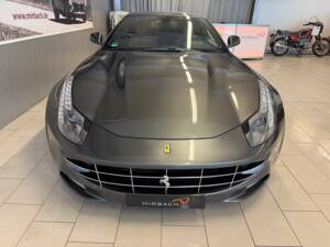 Image 5/18 of Ferrari FF (2012)