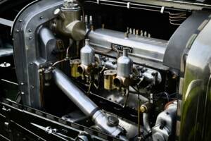 Image 33/50 de Bentley 4 1/2 Litre (1928)
