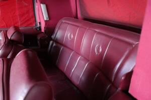 Image 15/23 of Cadillac Convertible de Ville (1986)