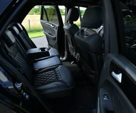 Image 41/49 of Mercedes-Benz ML 63 AMG (2013)