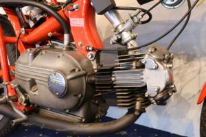 Image 9/27 of Aermacchi Ala Verde (1962)