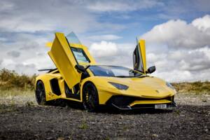 Image 9/21 of Lamborghini Aventador LP 750-4 SV (2016)