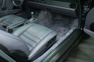 Immagine 26/50 di Porsche 911 Carrera 4 (1993)