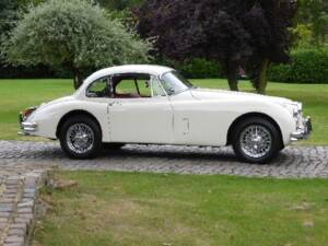 Image 6/33 of Jaguar XK 150 3.8 S FHC (1960)