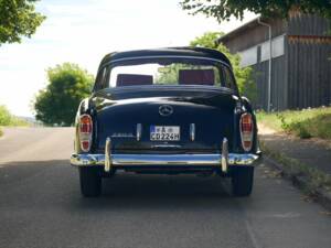 Imagen 8/43 de Mercedes-Benz 220 S (1957)