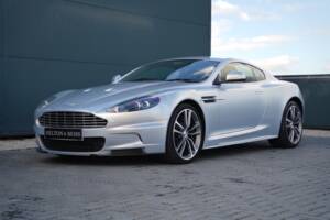 Immagine 11/50 di Aston Martin DBS (2011)