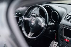 Imagen 35/45 de Alfa Romeo 147 3.2 GTA (2003)