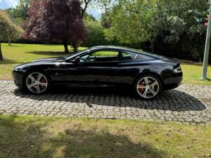 Image 17/30 of Aston Martin DB 9 (2008)